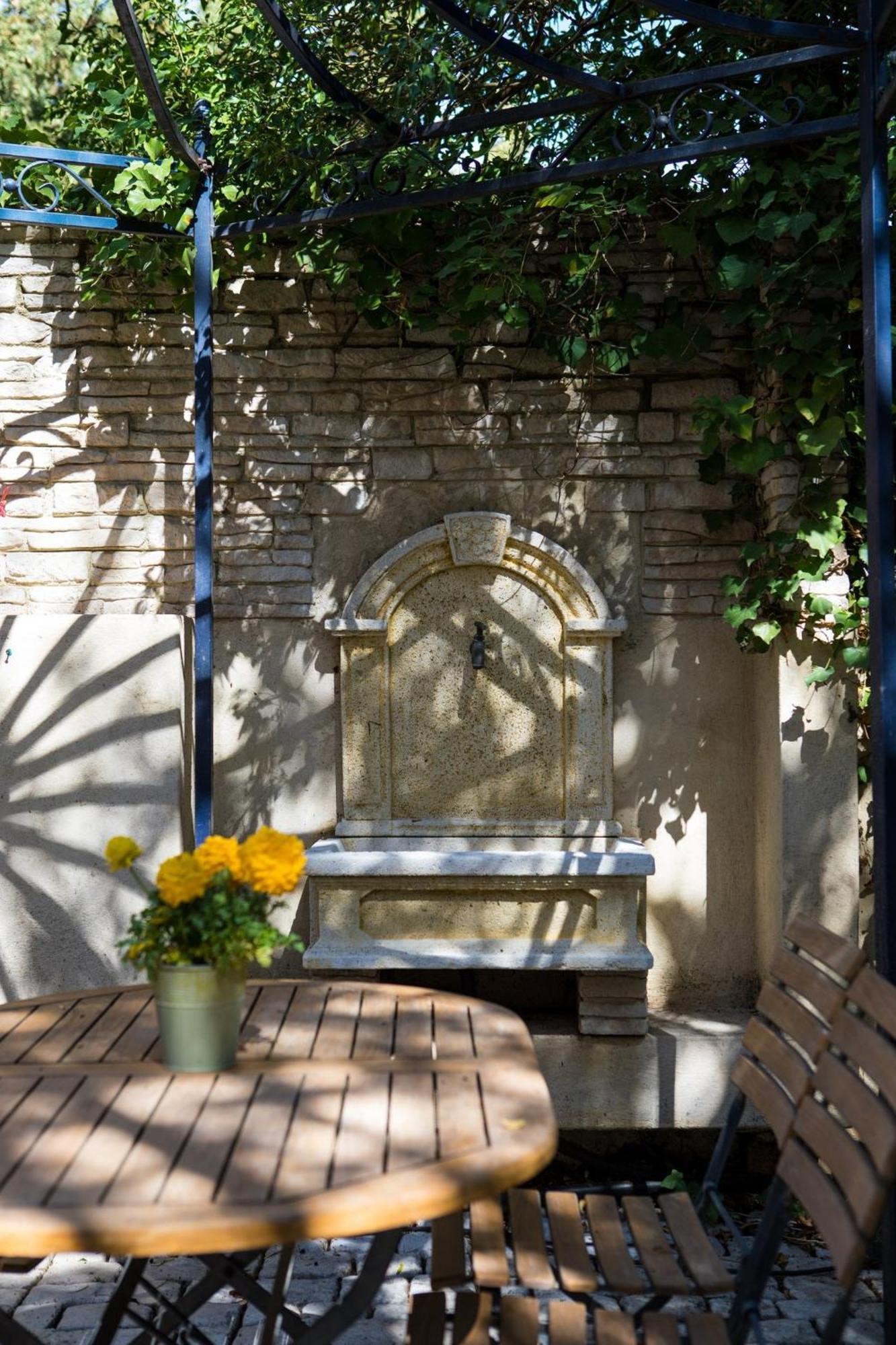 In Provence Hotel - Experience Atypique Venelles Kültér fotó