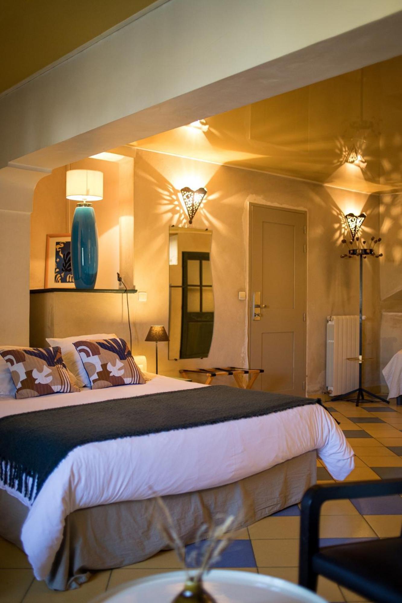 In Provence Hotel - Experience Atypique Venelles Kültér fotó