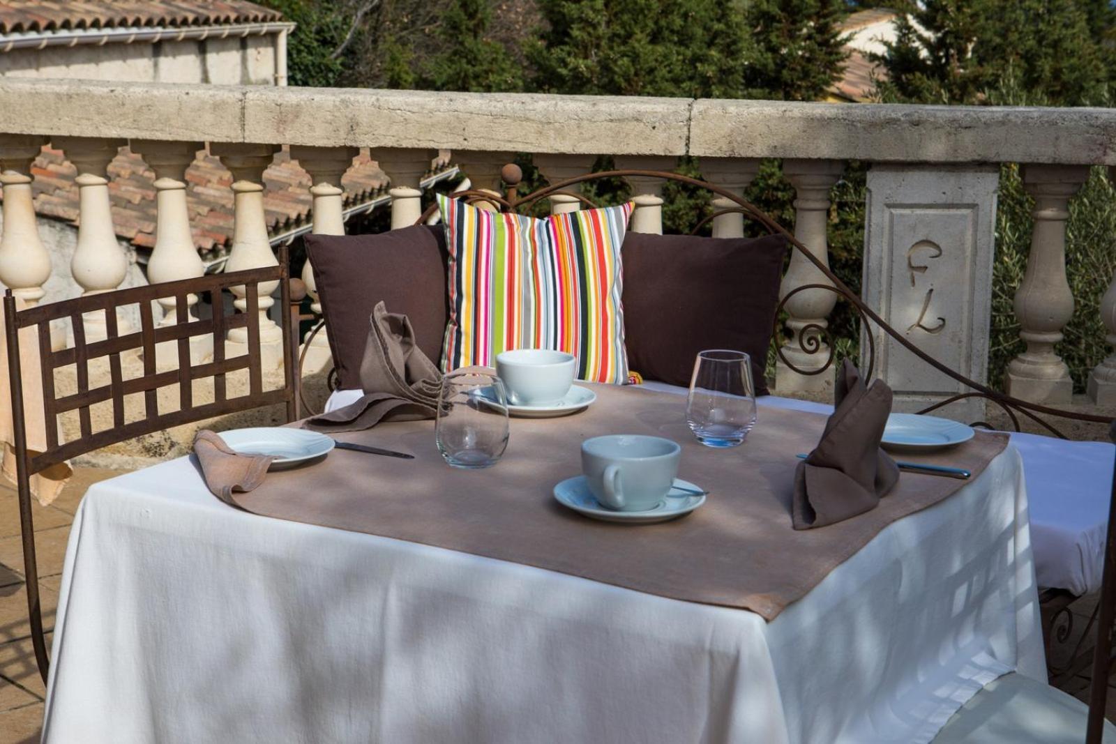 In Provence Hotel - Experience Atypique Venelles Kültér fotó